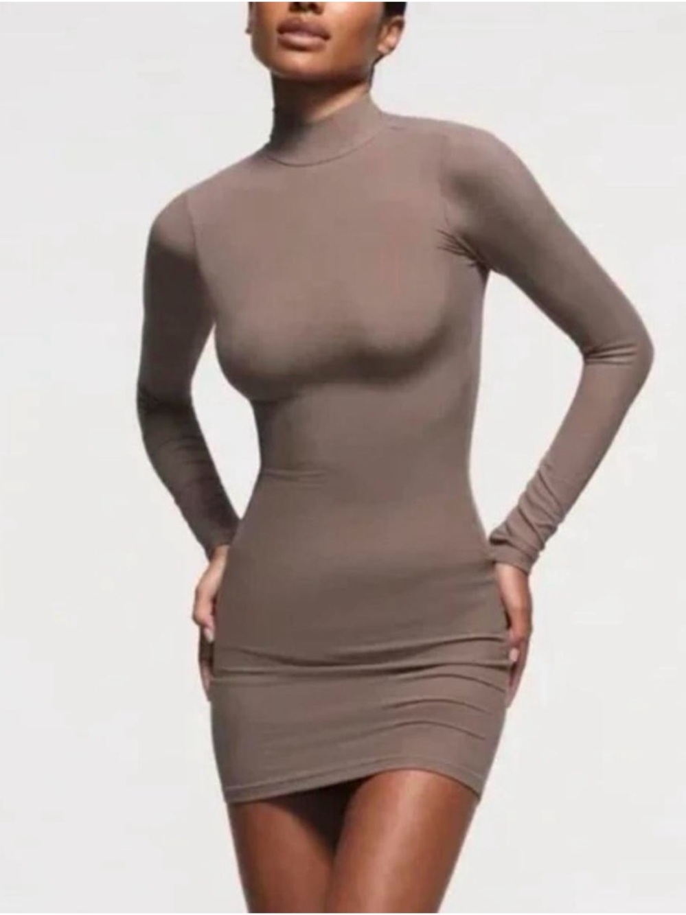 OQQ Women's Ribbed Long-sleeve Mock-neck Taupe Mini Dress Sz M EUC